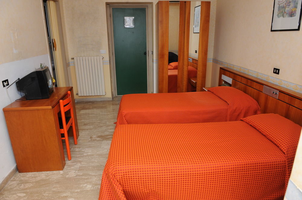 Hotel Ristorante La Campagnola Cassino Eksteriør bilde