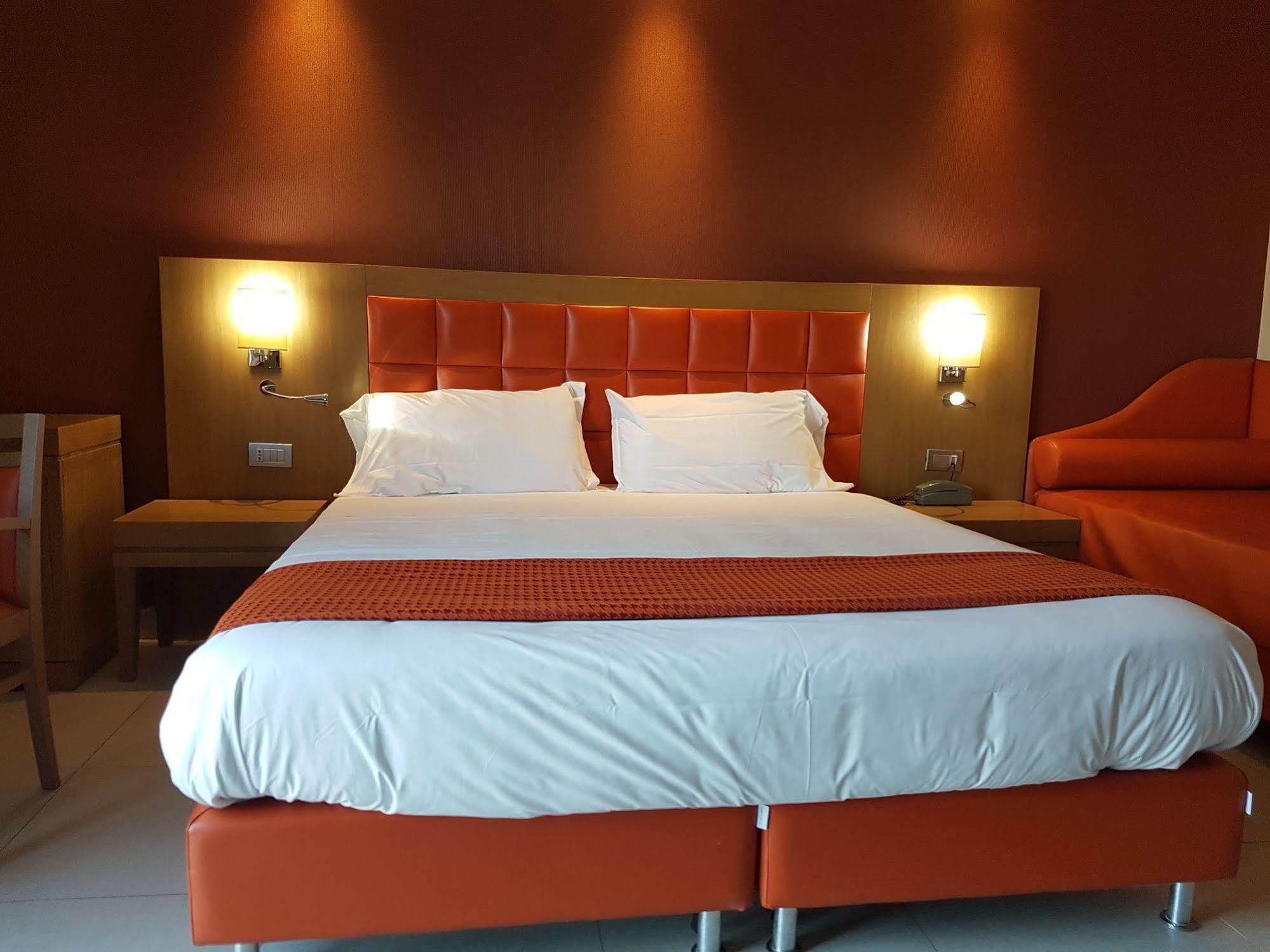 Hotel Ristorante La Campagnola Cassino Eksteriør bilde
