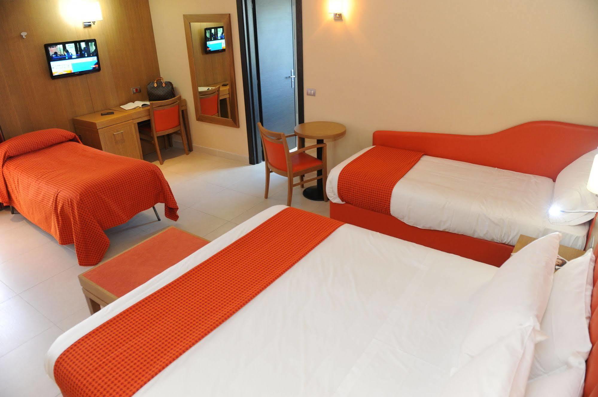 Hotel Ristorante La Campagnola Cassino Eksteriør bilde